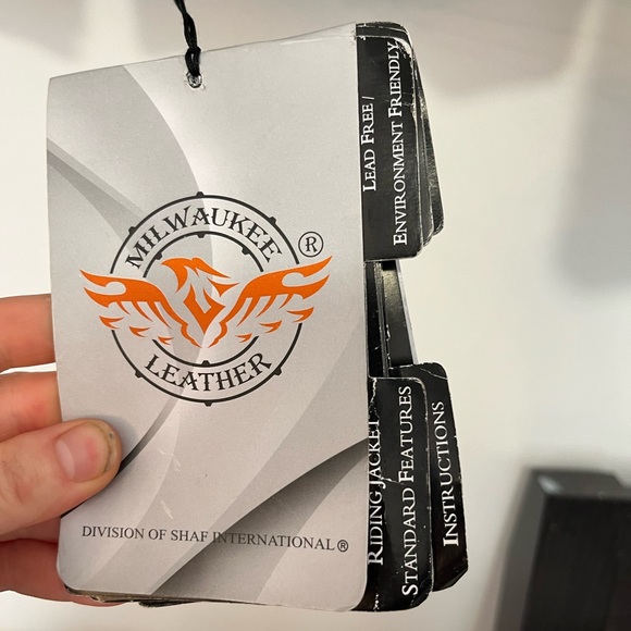 Milwaukee Leather motorcycle jacket with reflective skulls - Picture 10 of 15